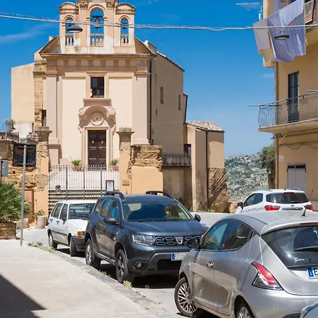 La Casa Di Ninì 3* Agrigento