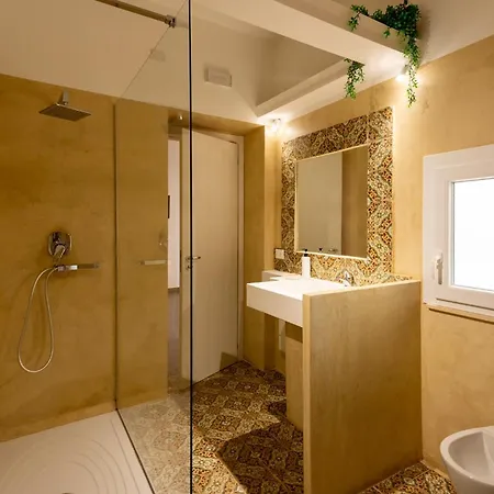 Affittacamere La Casa Di Ninì 3*